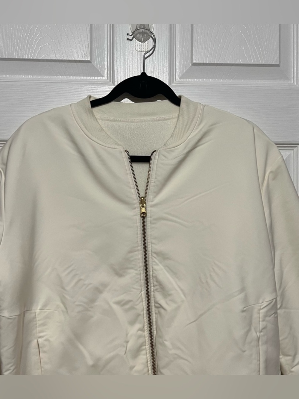 💗 Gymshark x Whitney Simmons - Women's Cream Reversible Bomber Jacket - Picture 2 of 11